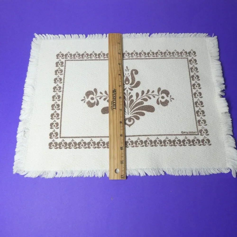 Pfaltzgraff Village Set of 8 Woven Cloth Placemats 12